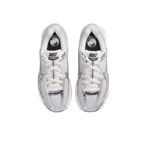 Nike Zoom Vomero 5 Photon Dust Metallic Silver (W) FD0884-025 - Image 3