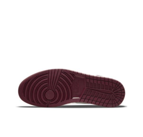 Jordan 1 Retro High OG Bordeaux 555088-611 - Image 6