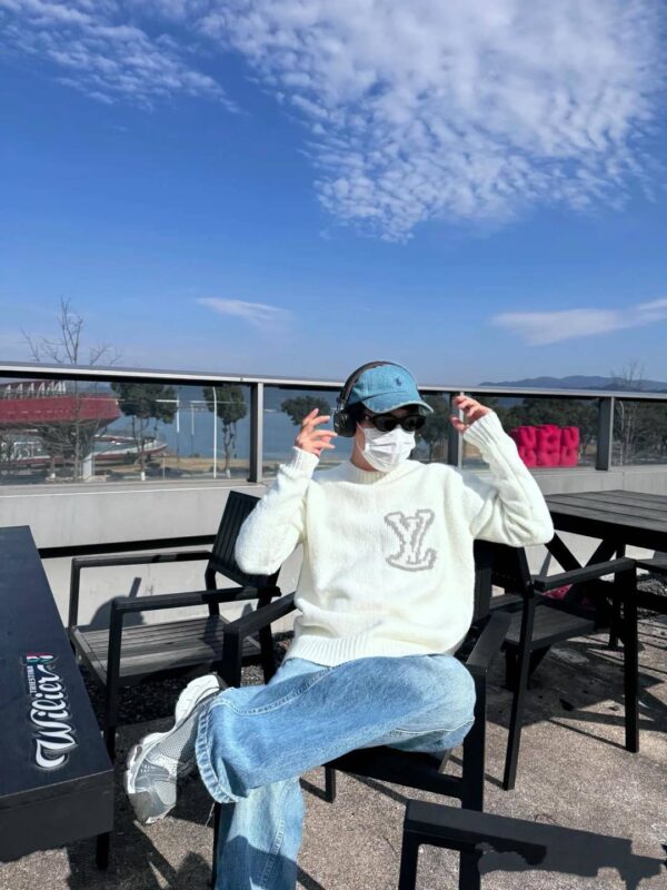 Louis Vuitton LV Intarsia Logo Crewneck Knit Sweater - Image 12