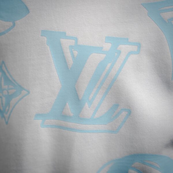 Louis Vuitton Overlapping Monogram Print Short Sleeve T-Shirt - Image 7