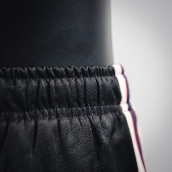 GUCCI Classic Side Stripe Shorts - Image 4